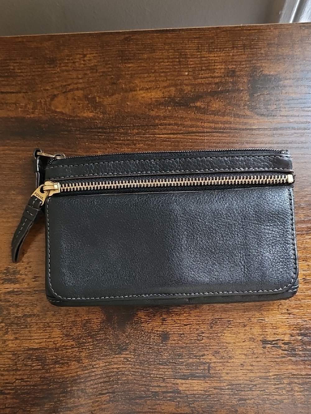 Fossil Black Leather Zip Wristlet Wallet with Gold Hardware